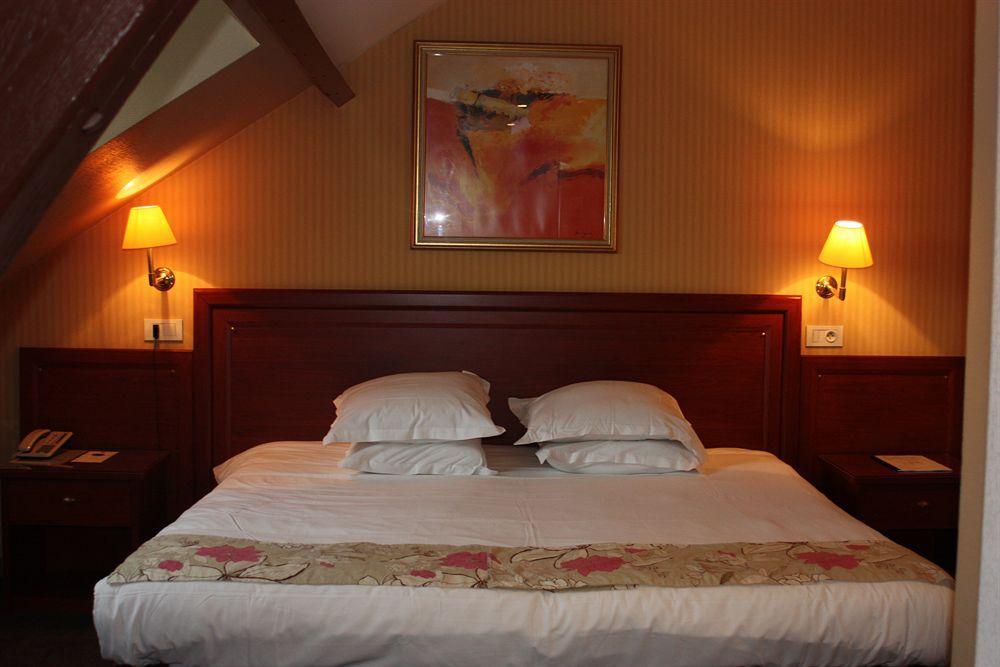 Hotel Europe And Spa Reims Zimmer foto